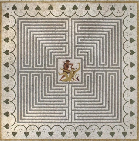 Mit o lavirintu i Minotauru kao središnji motiv filma „Isijavanje“ Stenlija&nbsp;Kjubrika